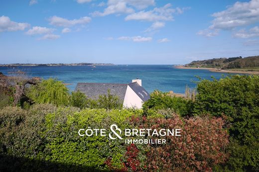 Luxury home in Ploubazlanec, Côtes-d'Armor