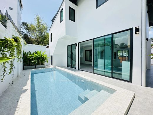 Villa in Rawai, Phuket Province