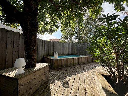 Luxury home in Andernos-les-Bains, Gironde