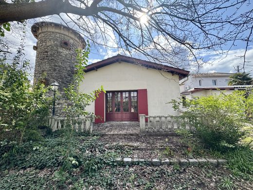 منزل ﻓﻲ Bègles, Gironde