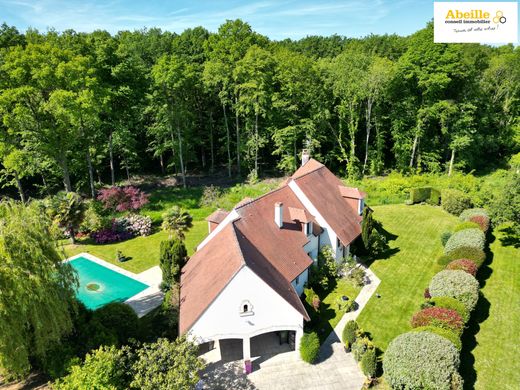 Luxury home in Limours, Essonne
