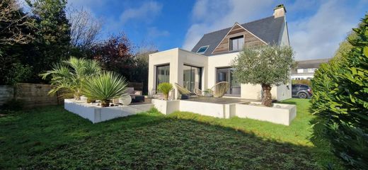 Casa di lusso a Plomelin, Finistère