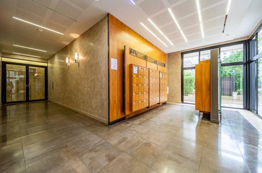 Daire Suresnes, Hauts-de-Seine