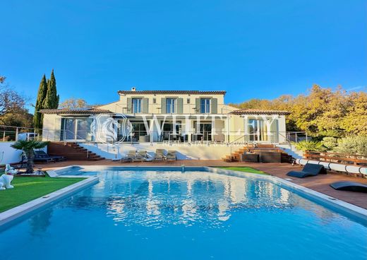 Maison de luxe à Saint-Maximin-la-Sainte-Baume, Var