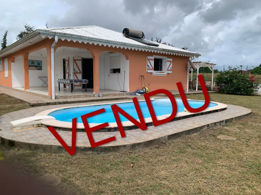 Casa de luxo - Le Lamentin, Martinica