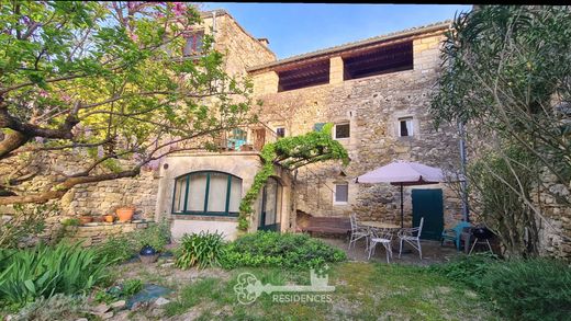 Luxury home in Sainte-Anastasie, Gard