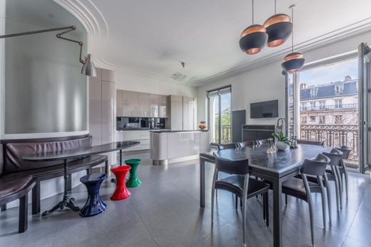 Apartment / Etagenwohnung in Monceau, Courcelles, Ternes, Paris