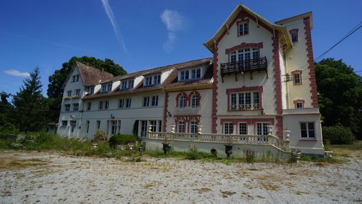 Castello a Thoiry, Yvelines