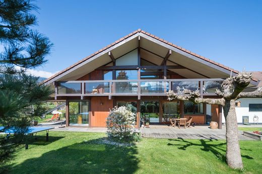 Luxe woning in Saint-Jorioz, Haute-Savoie