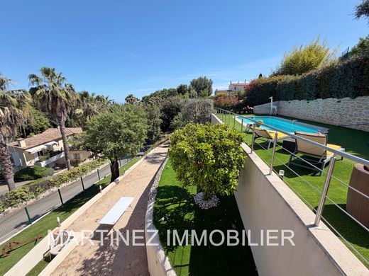 Casa di lusso a Cagnes-sur-Mer, Alpi Marittime