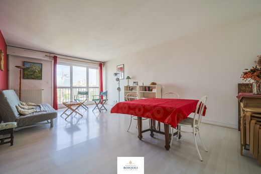 Apartment in Vanves, Hauts-de-Seine