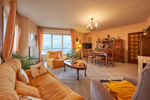 Apartament w Annecy-le-Vieux, Haute-Savoie