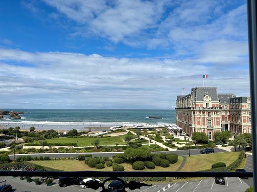 Apartment / Etagenwohnung in Biarritz, Pyrénées-Atlantiques