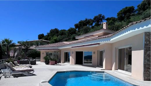 Villa in La Londe-les-Maures, Var