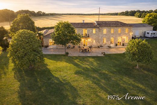 Luxury home in Bouliac, Gironde