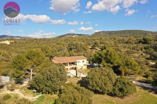 Luxury home in L'Isle-sur-la-Sorgue, Vaucluse