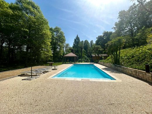 Luxury home in Peyrehorade, Landes