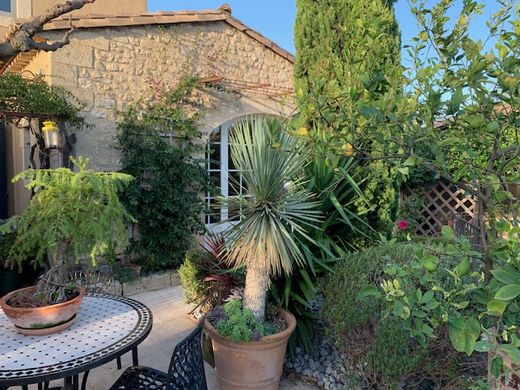 Luxe woning in Uzès, Gard