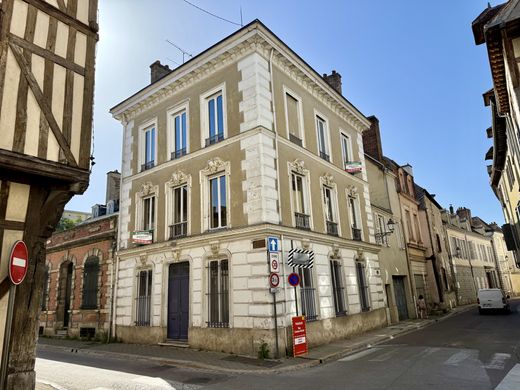 Luxury home in Troyes, Aube
