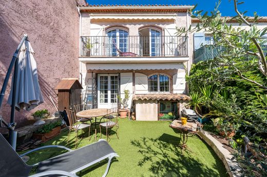 Villa - Villeneuve-Loubet, Alpes Marítimos
