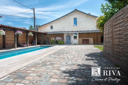 豪宅  Saint-Caprais-de-Bordeaux, Gironde