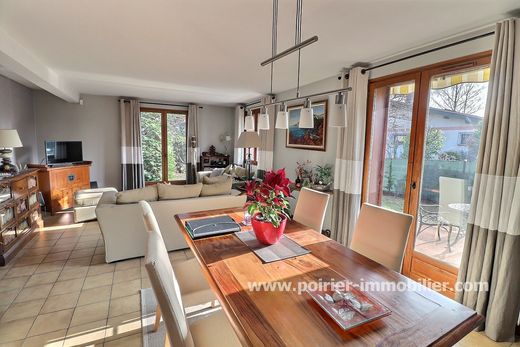 Luxe woning in Thonon-les-Bains, Haute-Savoie