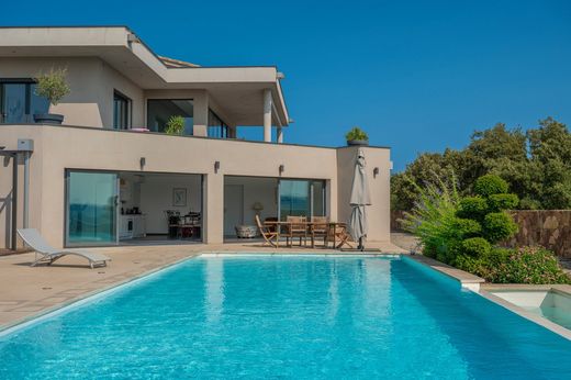 Villa a Sainte-Lucie de Porto-Vecchio, Corsica del Sud