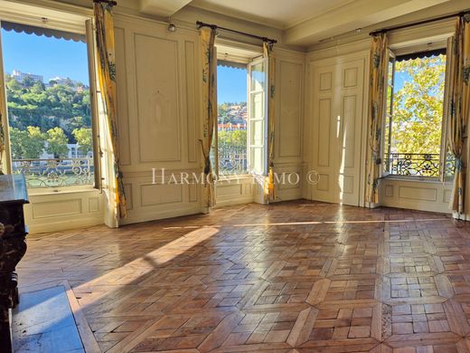 Apartment in Lyon, Rhône