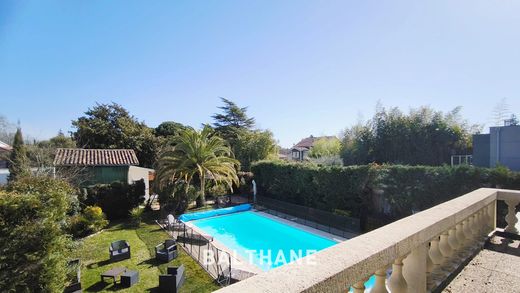 Maison de luxe à Le Bouscat, Gironde