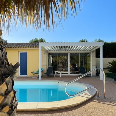 Villa in Mallemort, Bouches-du-Rhône