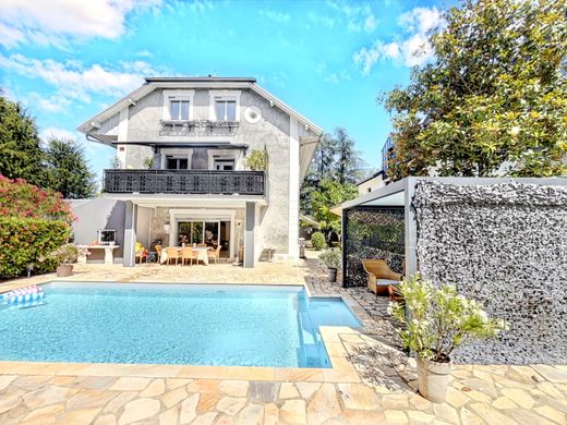 Luxury home in Tresserve, Savoy
