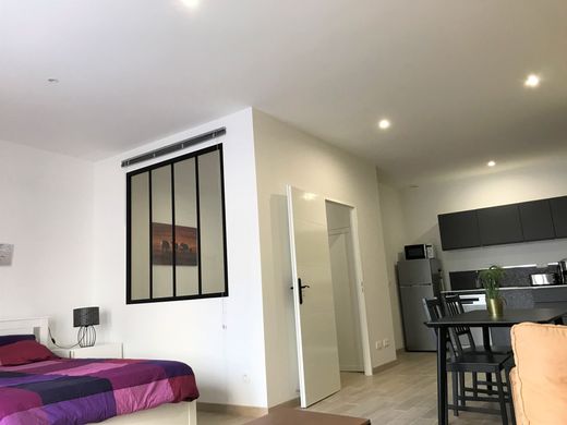 Luxus-Haus in Narbonne, Aude