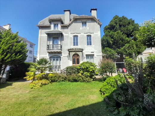 Luxe woning in Lourdes, Hautes-Pyrénées