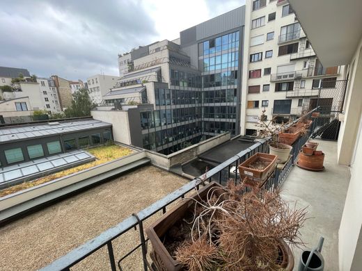 Apartment in Motte-Picquet, Commerce, Necker, Paris