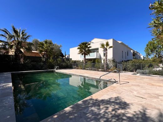 Apartment in La Garde, Var