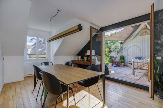 Apartment in Veyrier-du-Lac, Haute-Savoie