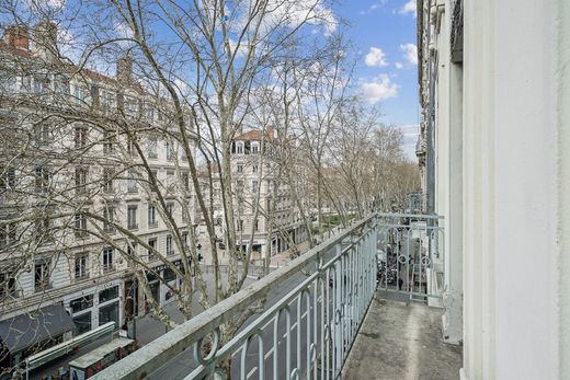 아파트 / Lyon, Rhône