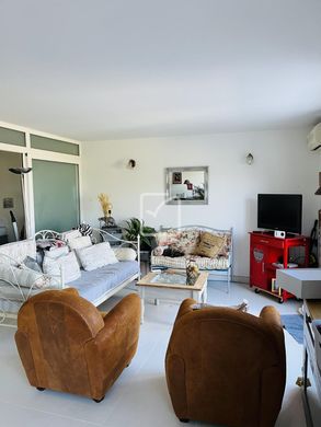 Luxury home in Belgodère, Upper Corsica