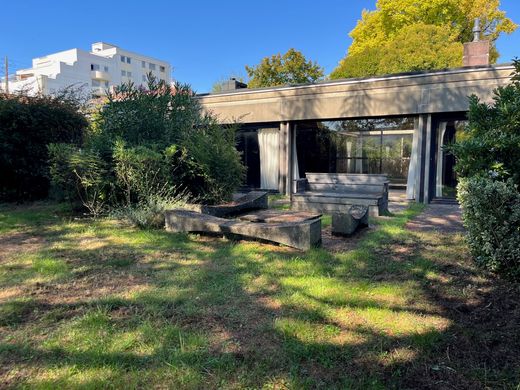 Luxury home in Caudéran, Gironde