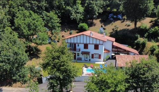 Casa di lusso a Ustaritz, Pirenei atlantici
