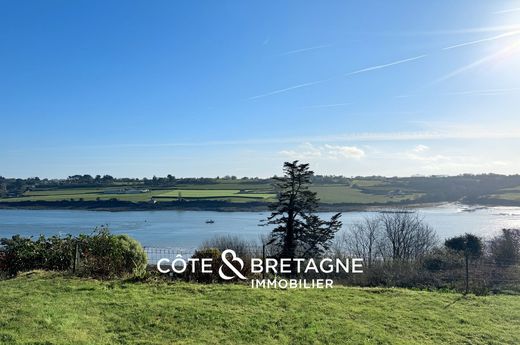 Luxury home in Plouguiel, Côtes-d'Armor
