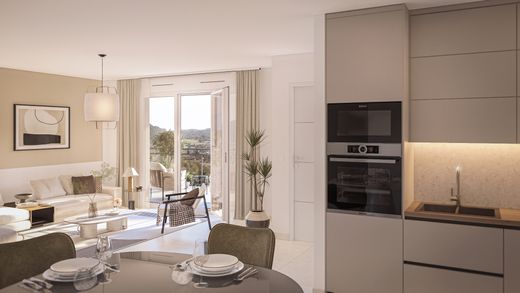 Apartment in Grasse, Alpes-Maritimes