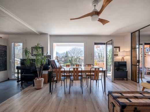 Apartment in Sevrier, Haute-Savoie