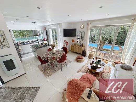 Luxe woning in Gujan-Mestras, Gironde