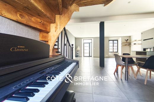 Luxury home in Lanvollon, Côtes-d'Armor