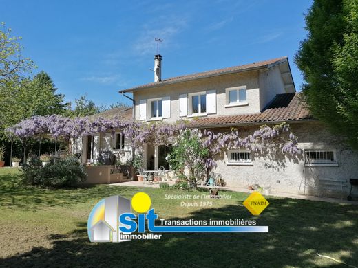 Casa de lujo en Vienne, Isere