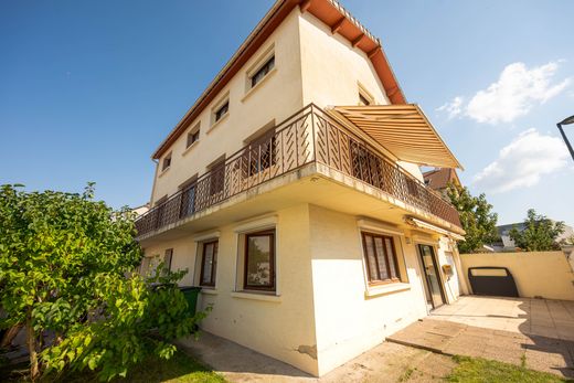 Luksusowy dom w Clamart, Hauts-de-Seine