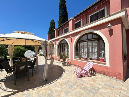 Casa de lujo en La Trinité, Alpes Marítimos