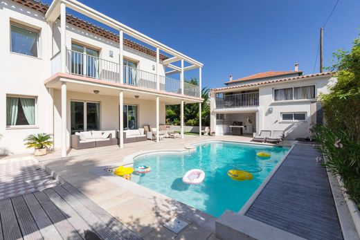 Luxe woning in Juan-les-Pins, Alpes-Maritimes