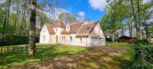 Luxe woning in Montbazon, Indre-et-Loire
